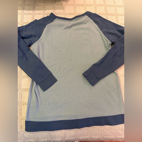 Patagonia Earth Dweller Responsibili-tee - Picture 2 of 5